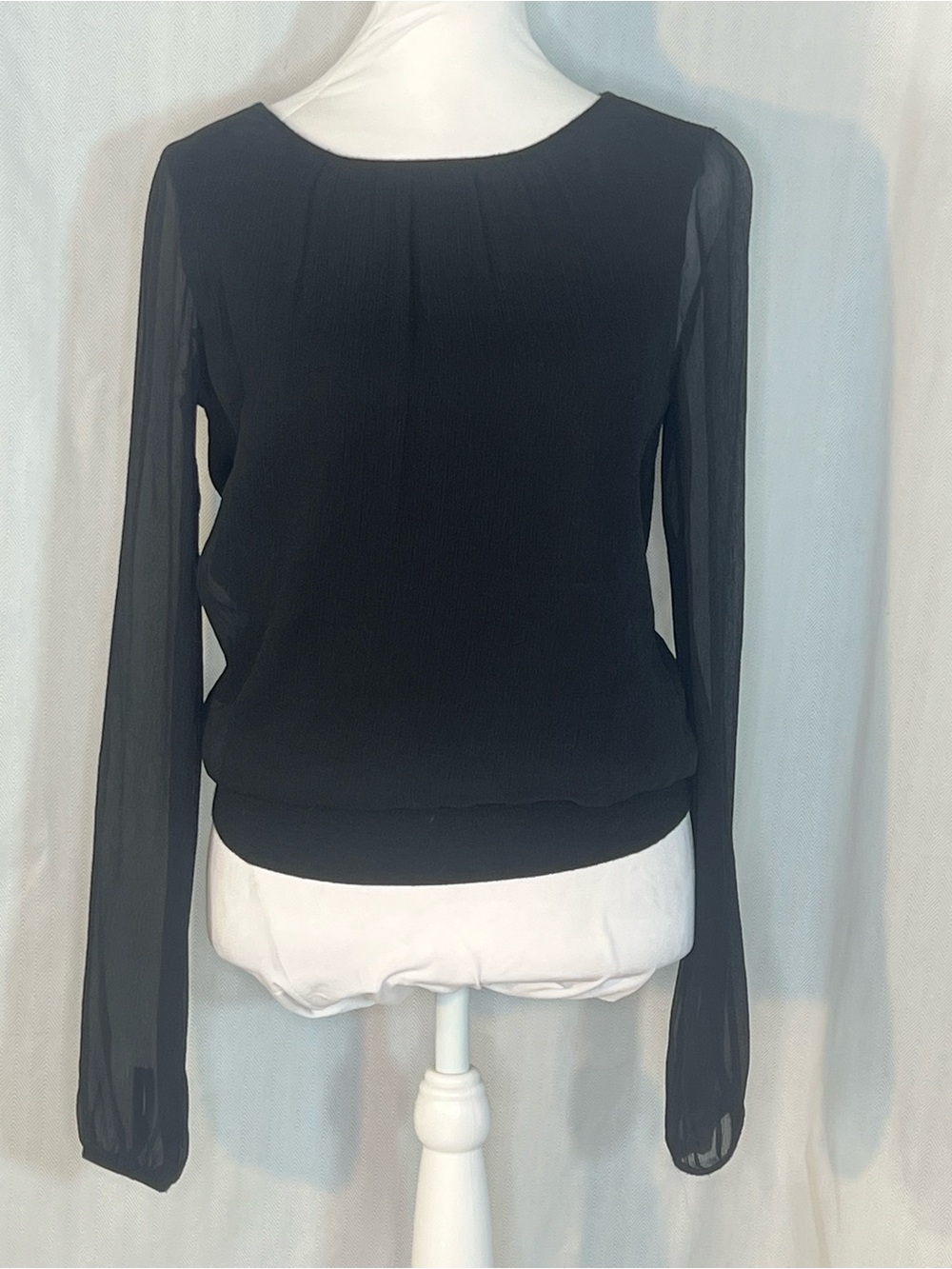 Ann Taylor Black Silk Blouse Crepe W/Wool Ribbed Hem Illusion Long Sleeves XS 👍